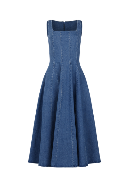 chic size inclusive model wearing JessaKae Cassie Dress