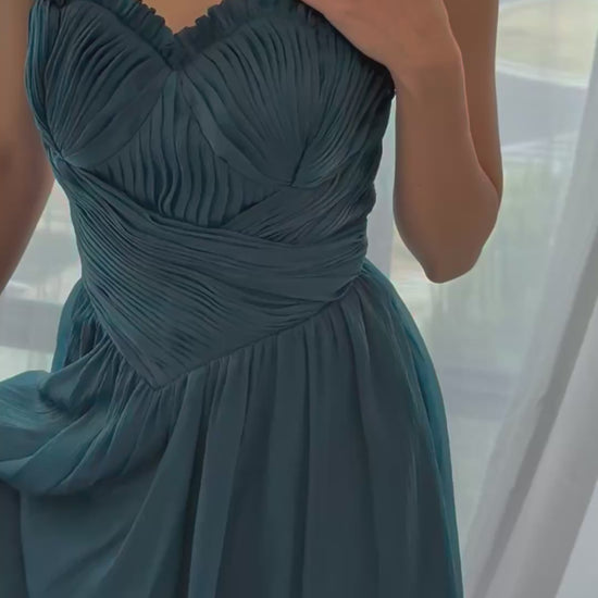 Alaria Dress